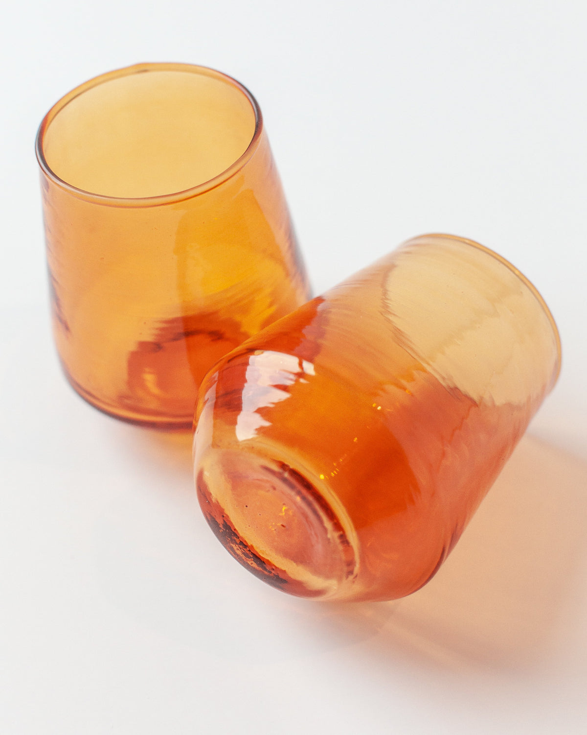 Pair of PebbleWood Hammered Glass Stemless Tumblers Amber